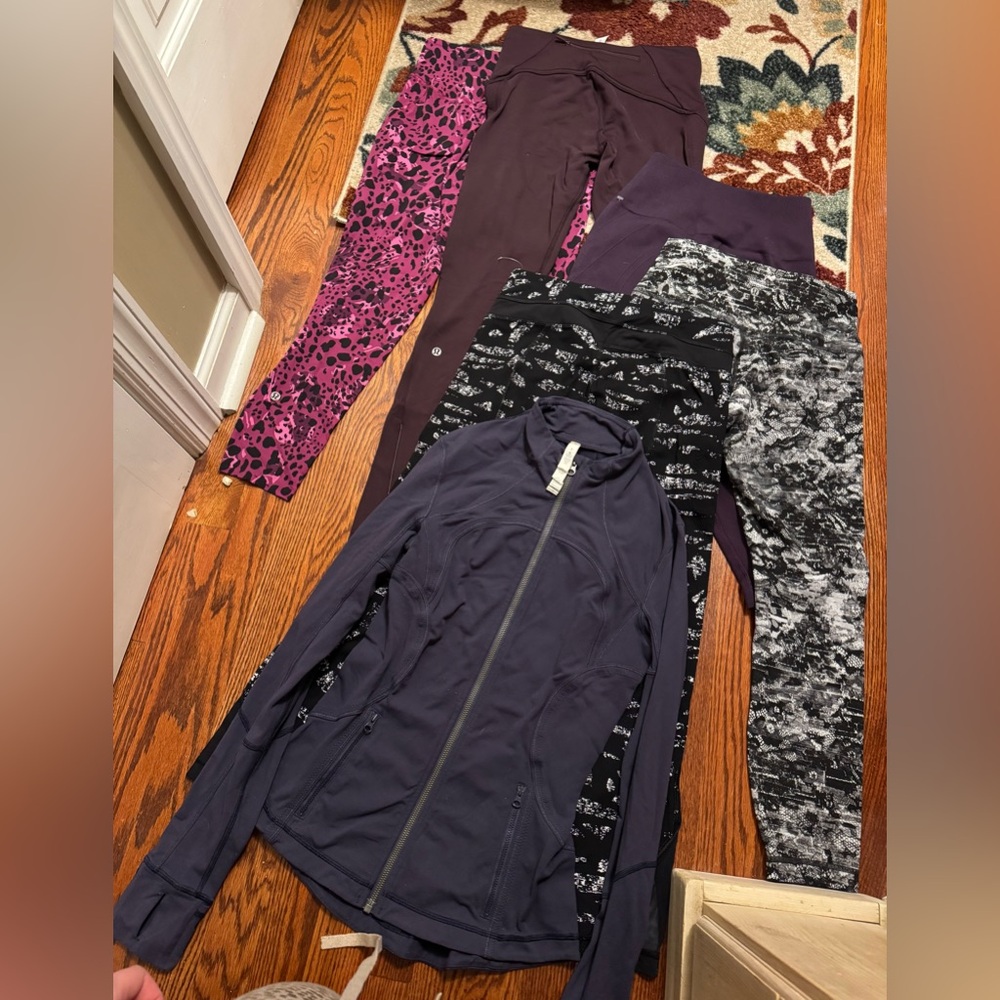 Lululemon bundle size 6 WILL NOT SEPERATE
